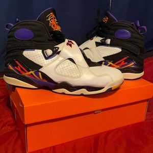 Jordan 8 three peat, sz 11 used, good condition